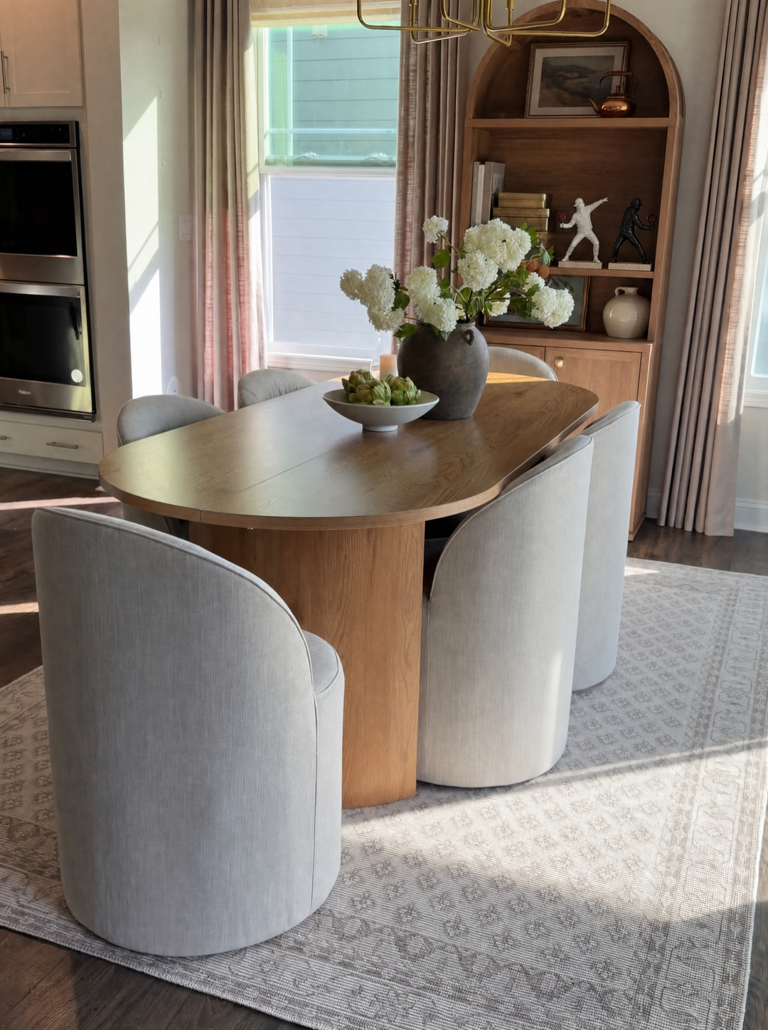 Thrive sculpture placed in a dining nook