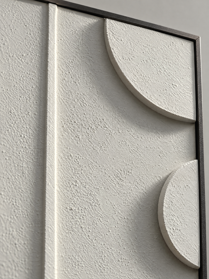 Close view of Curva Arco, a shadow under a curved edge